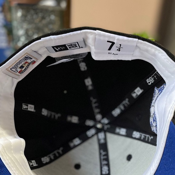 Hat - Picture 4 of 4